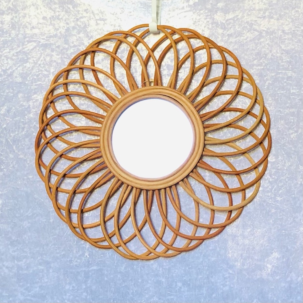 Large Round Rattan Mirror 22.5” - Picture 12 of 12